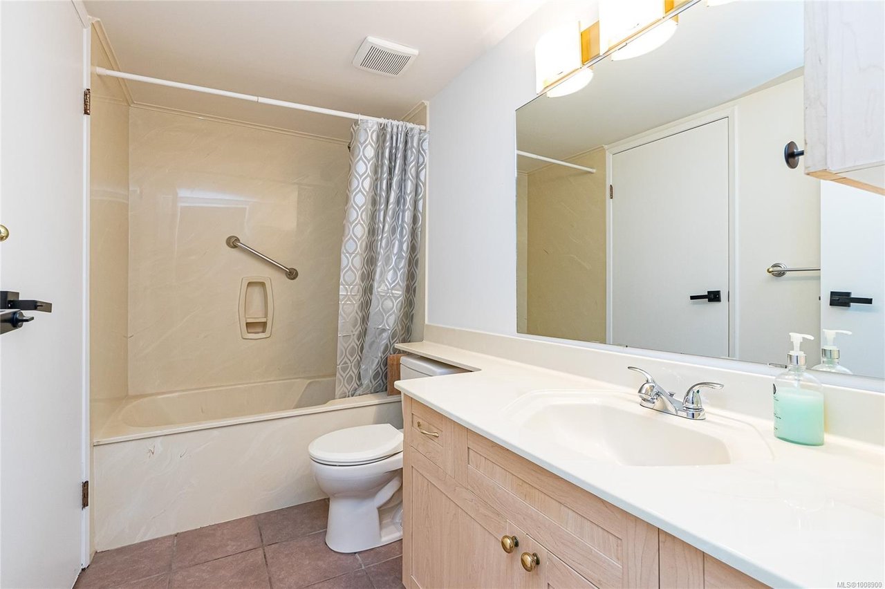 410-71 Gorge Rd