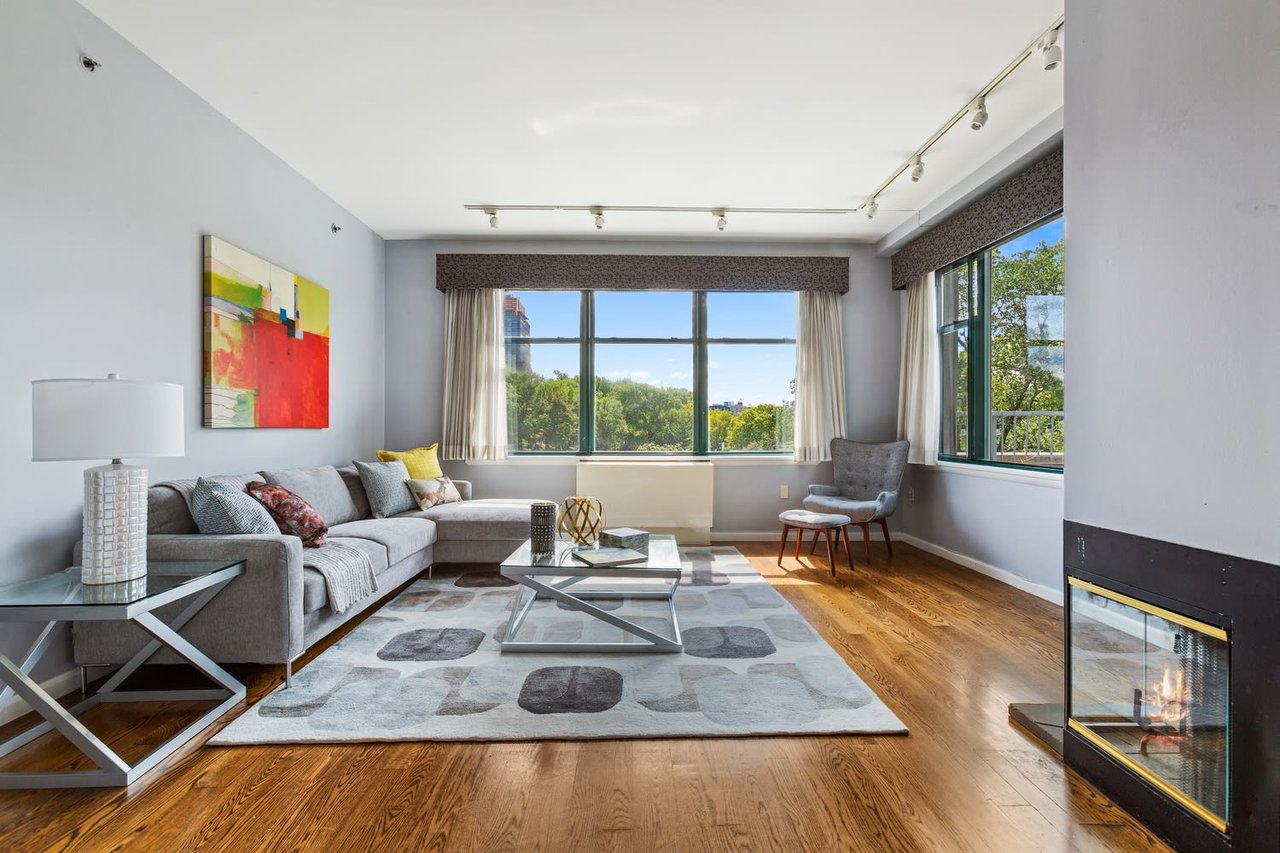2002 5th Avenue Unit: 6-B