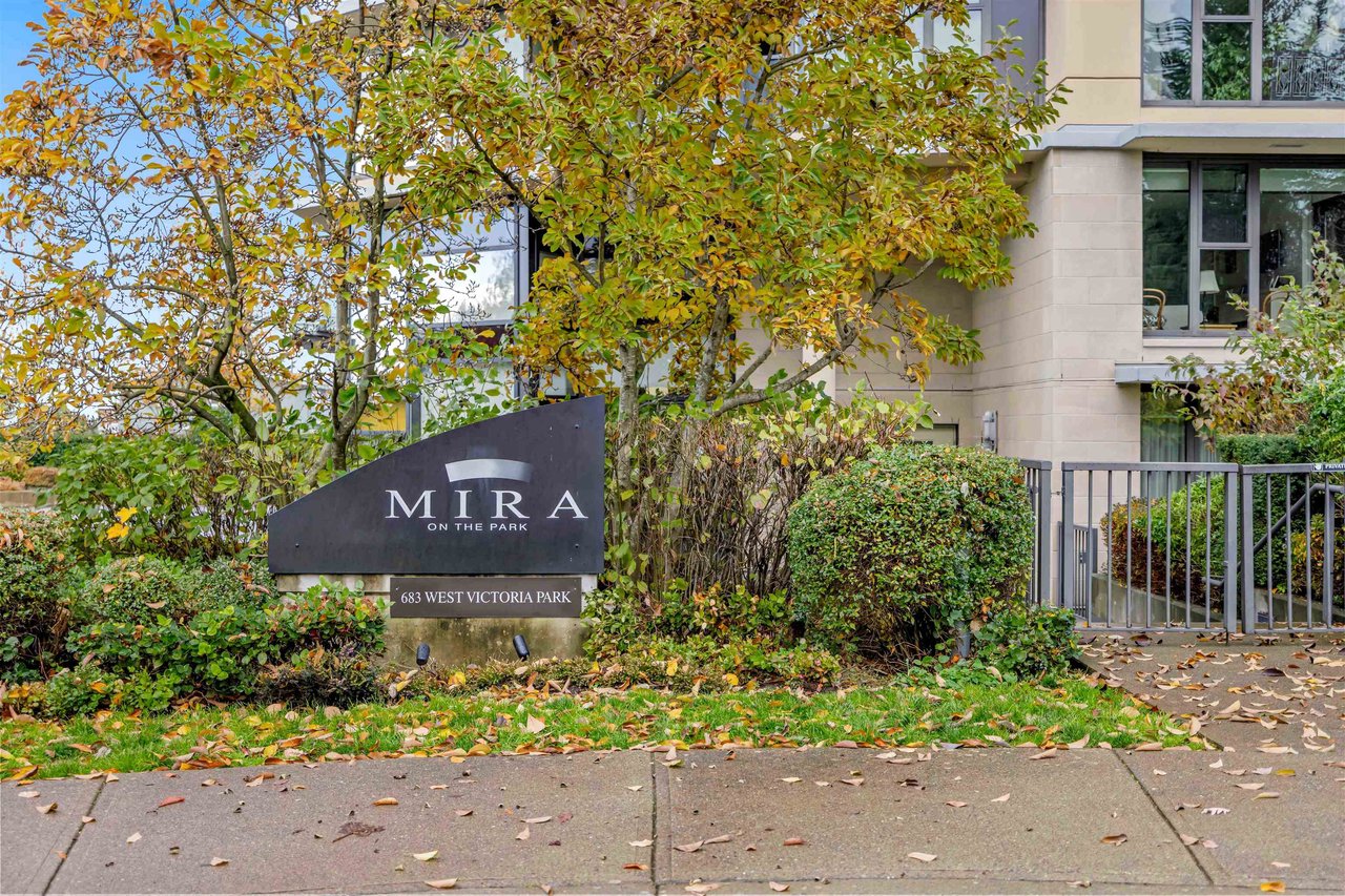 602-683 W Victoria Park