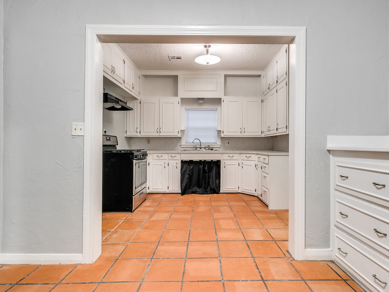1313 N Beard Ave