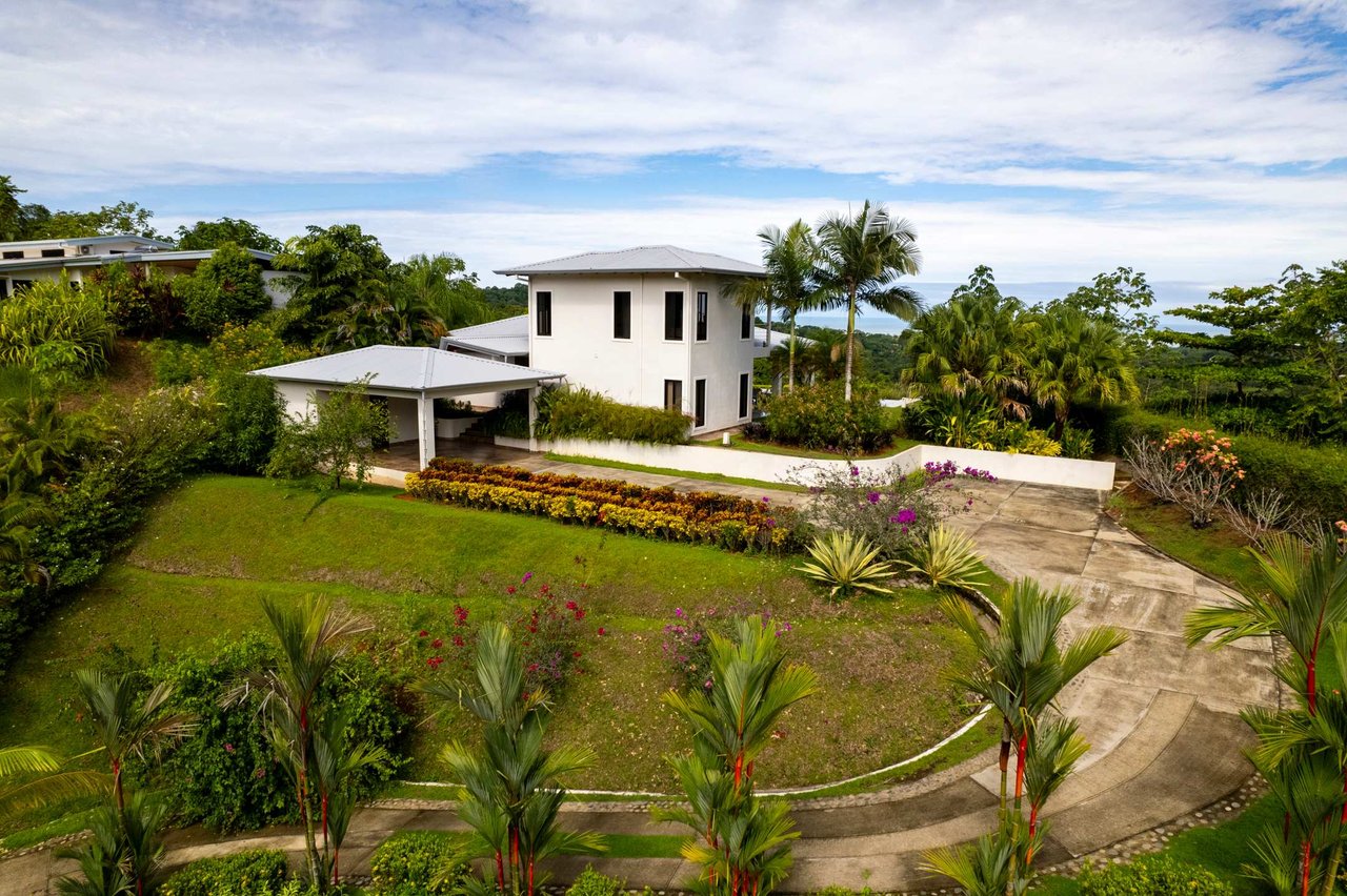 ELEGANT LUXURY HOME PLUS EXTRA LOT WITH OCEAN AND MOUNTAIN VIEWS