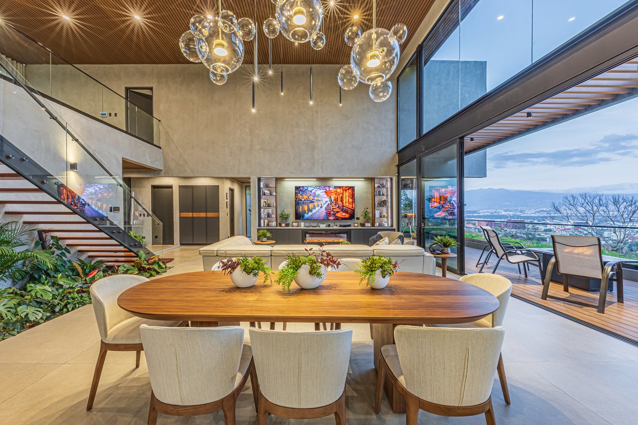 Panoramic City View Estate Home, Escazu, San Jose