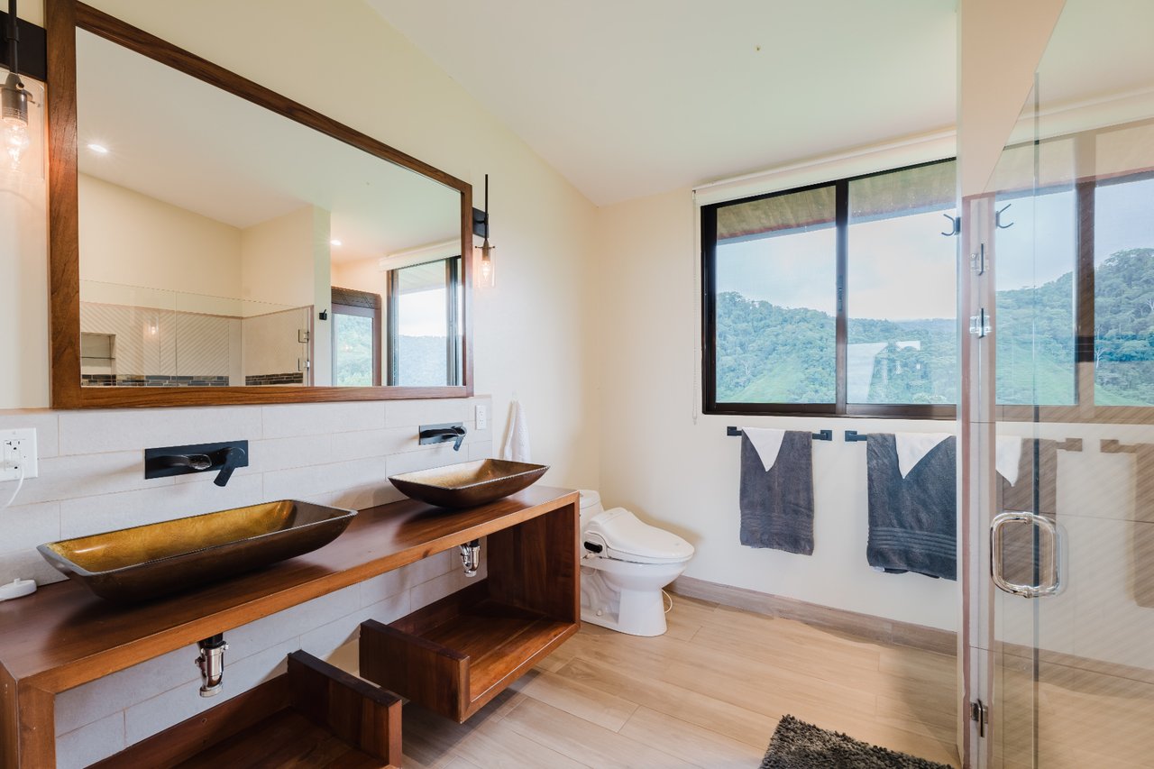 Modern Ocean View Estate, Manuel Antonio, Puntarenas
