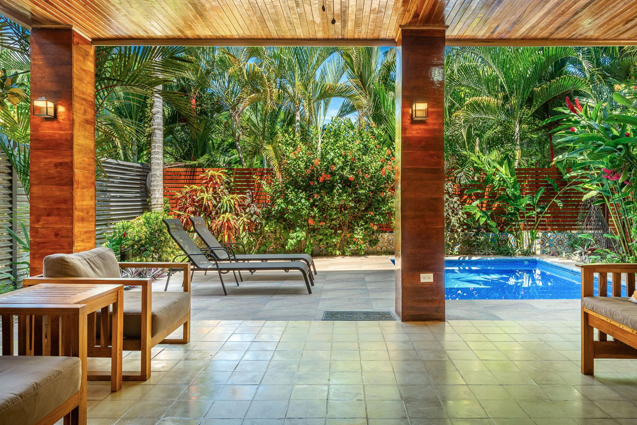 Villa del Sol: Steps To The Beach With A Private Pool