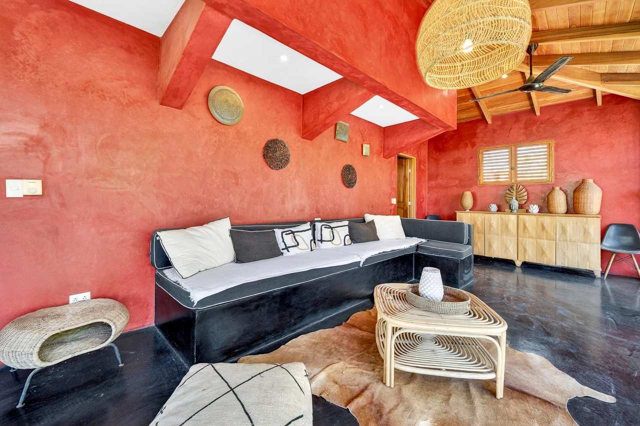 Modern Home in Beachfront Gated Community, Tamarindo, Guanacaste