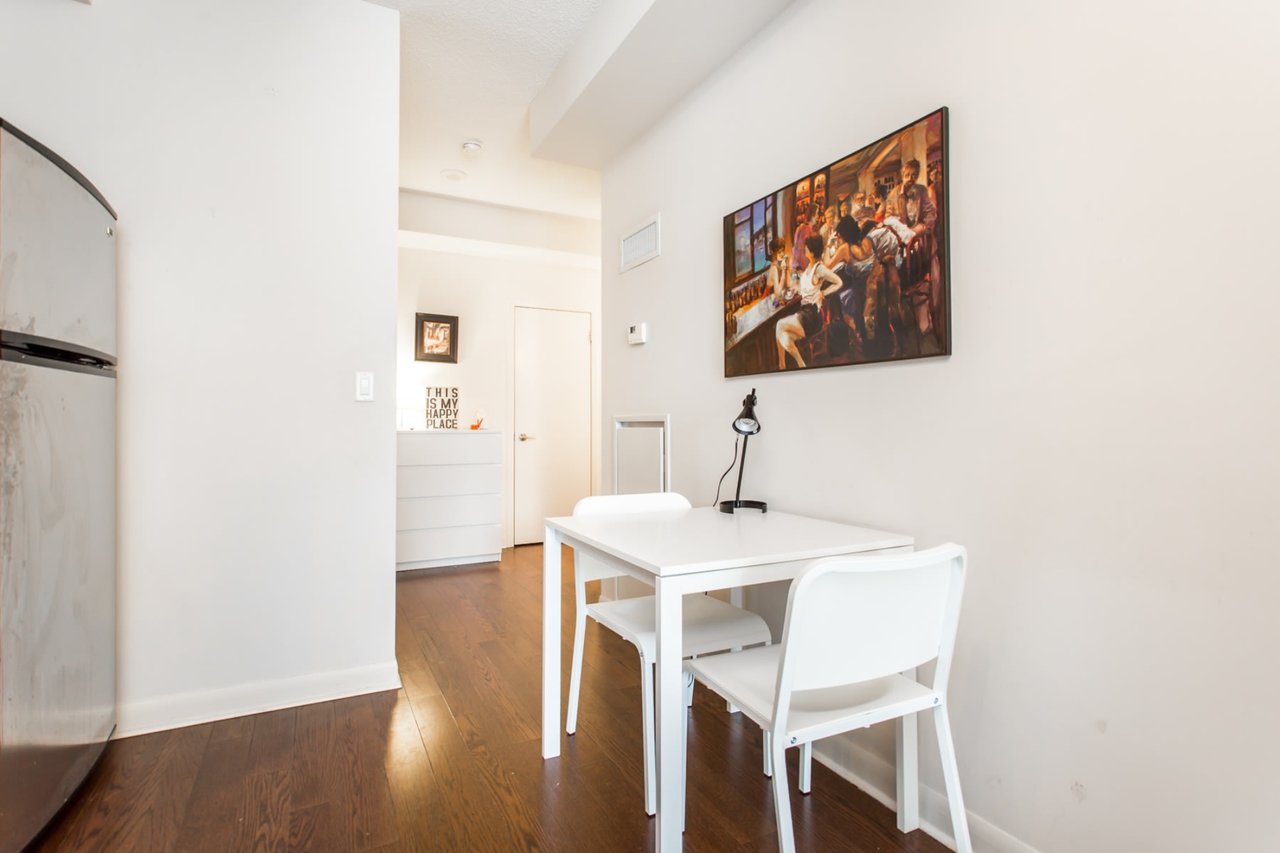 15 Bruyeres Mews
