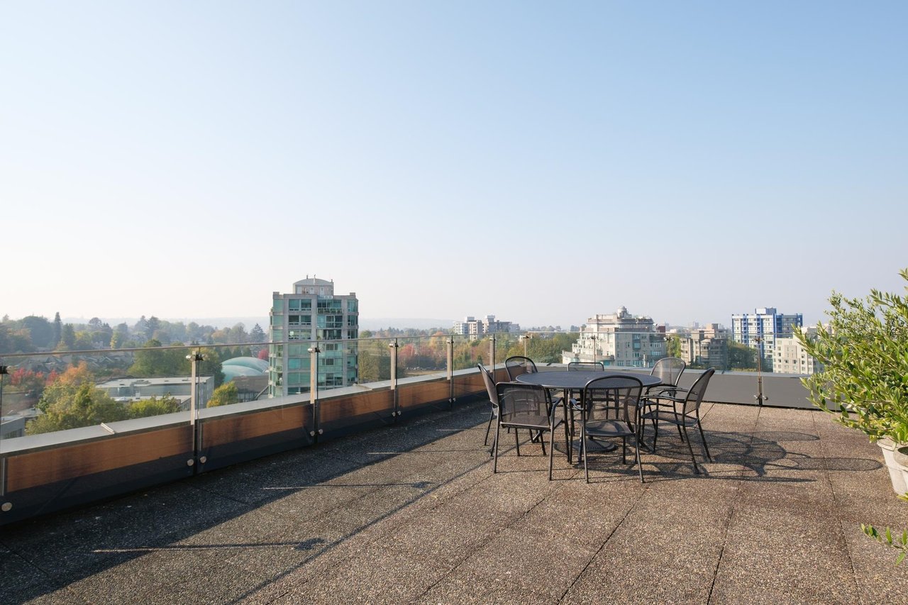 321-1445 Marpole Ave