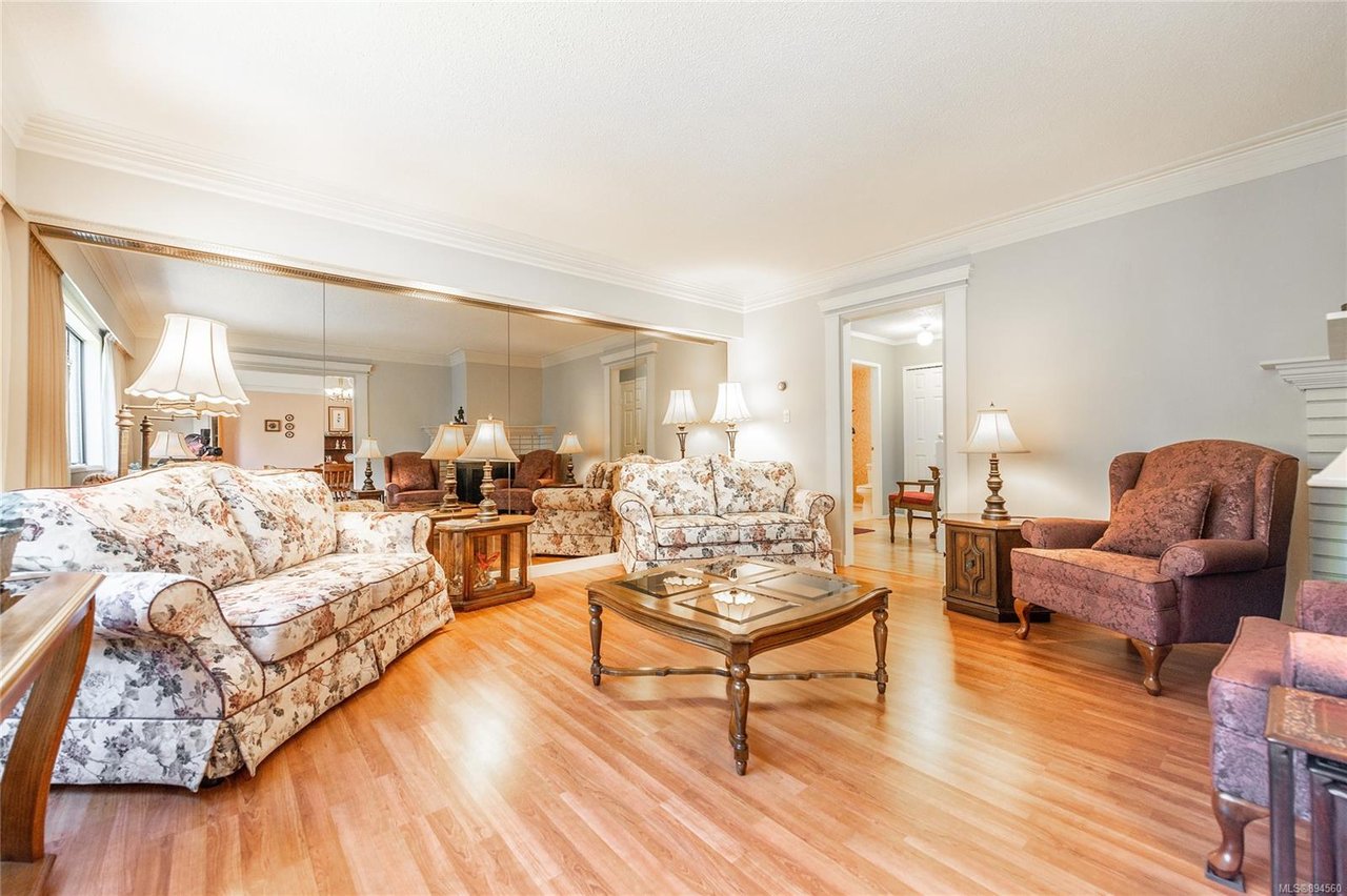 8-1019 Pemberton Rd