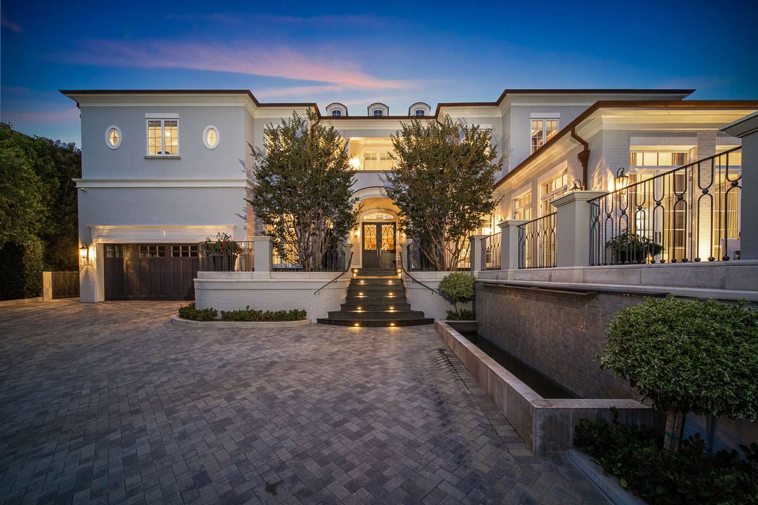 130 S. Burlingame Ave