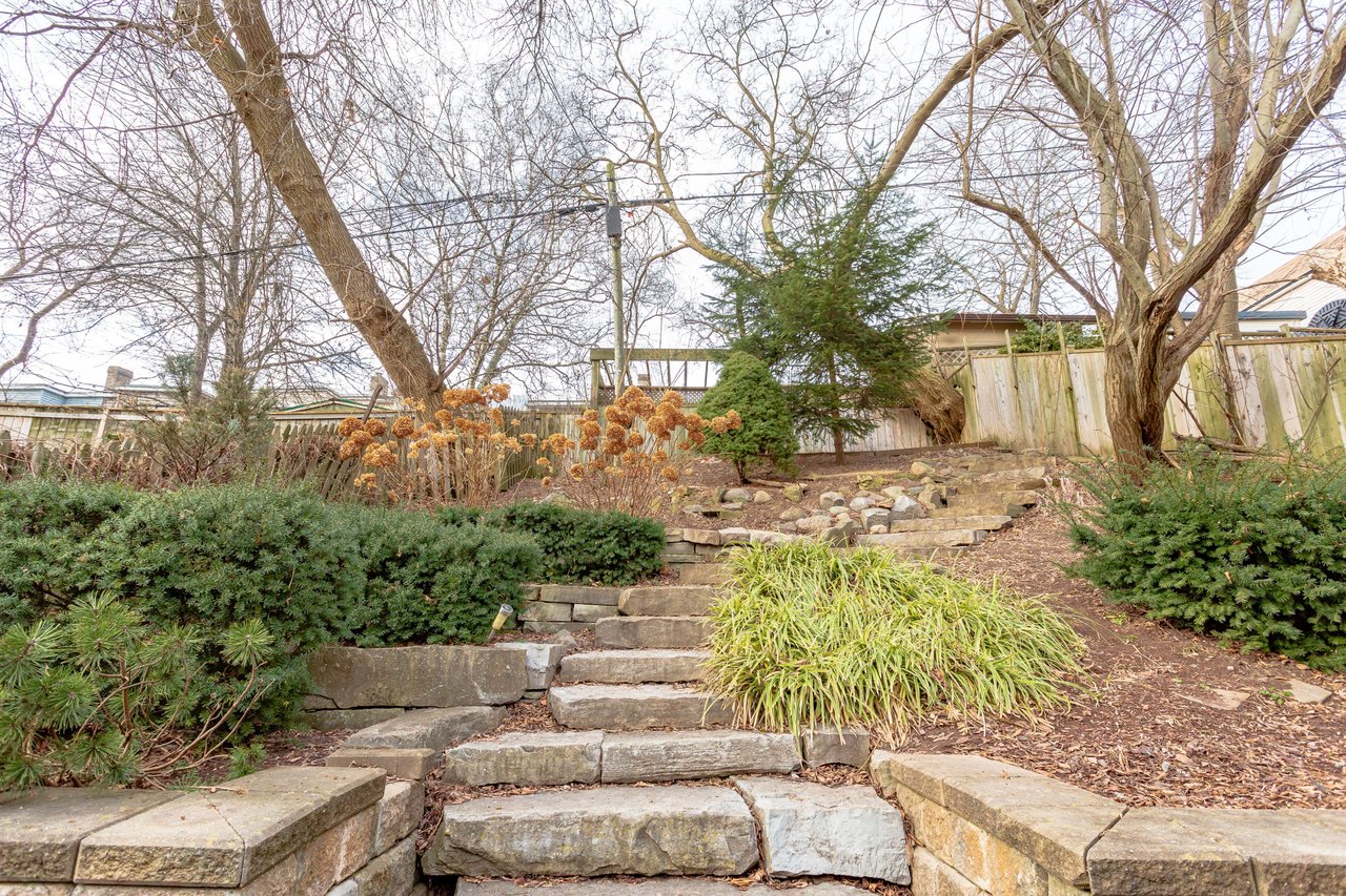 228 Kenilworth Ave