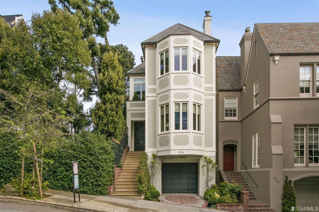 2714 Pacific Ave