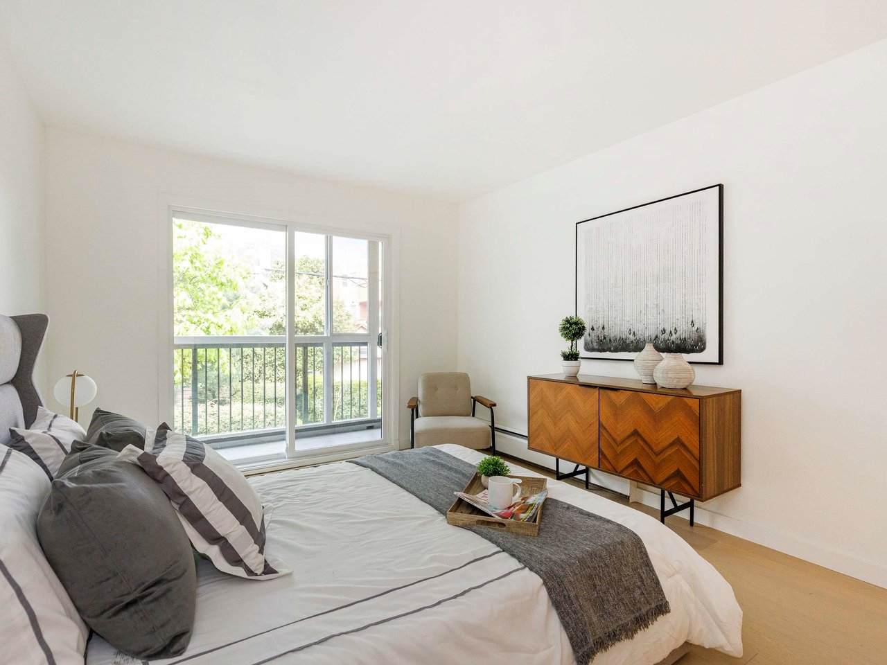 204-2770 Burrard St