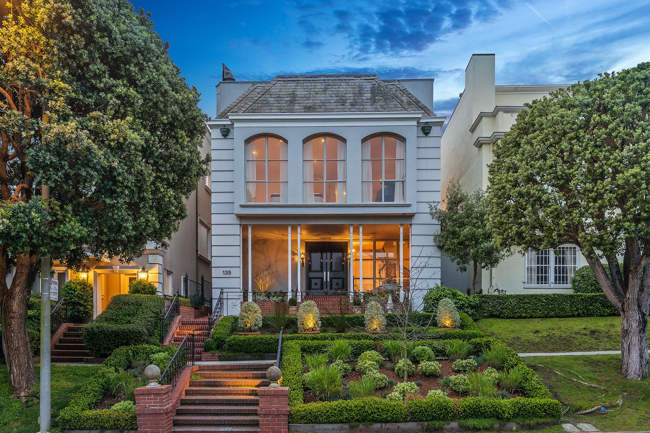 135 Sea Cliff Ave | Just Sold