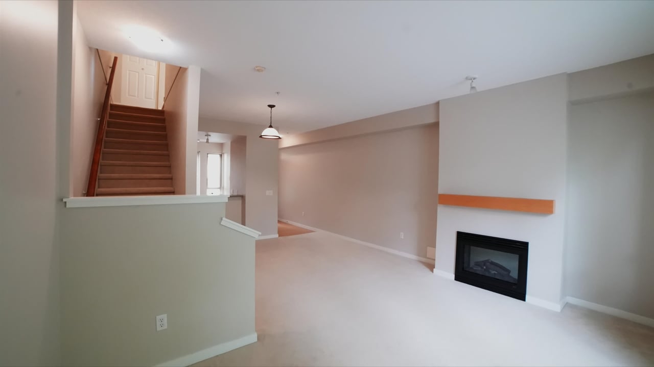 117-9229 University Cres