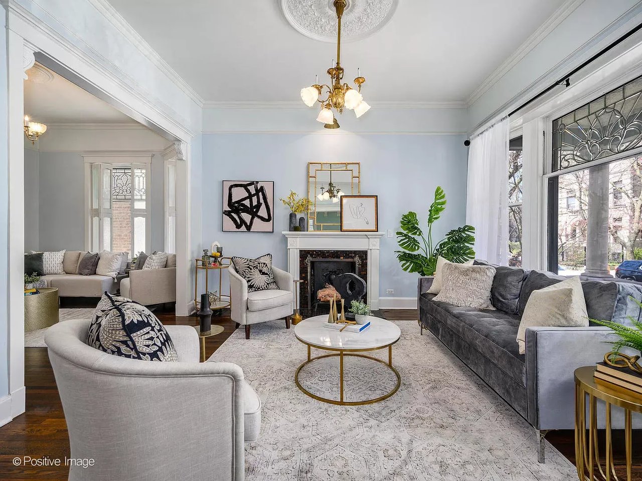 2147 W Caton