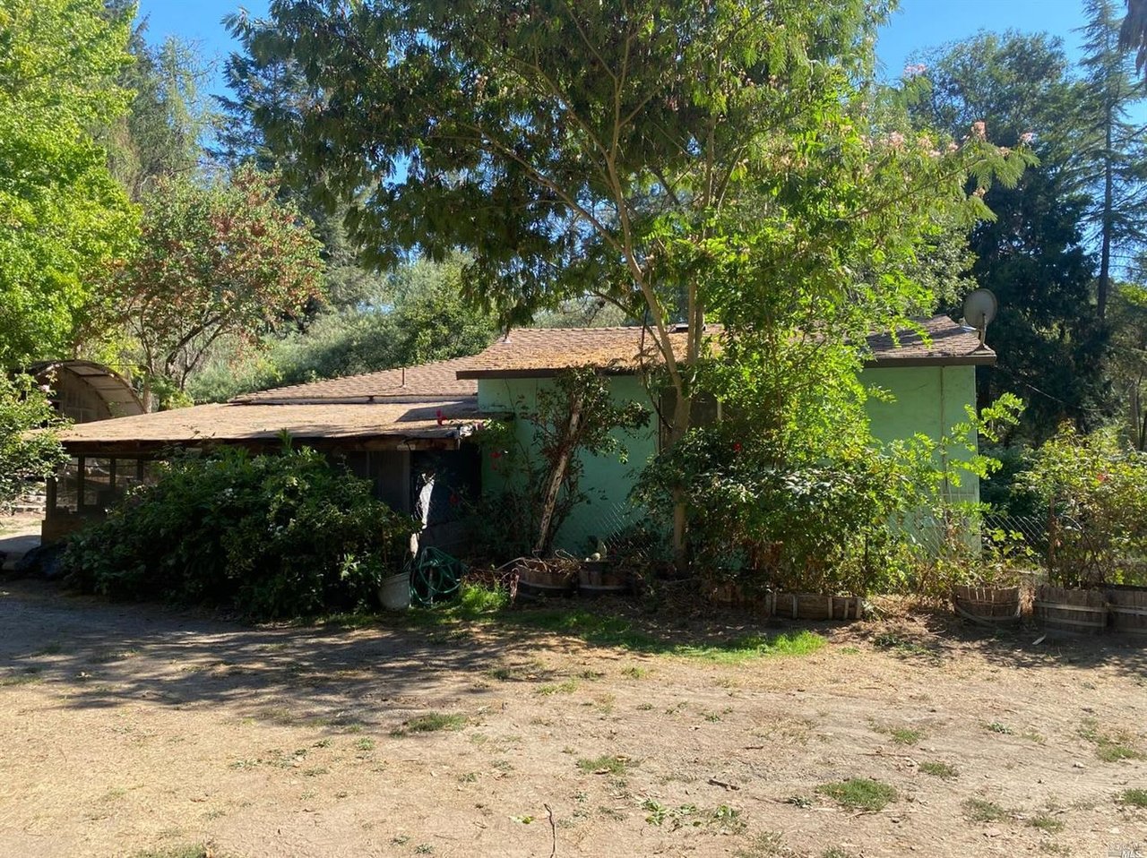1610 Laguna Rd
