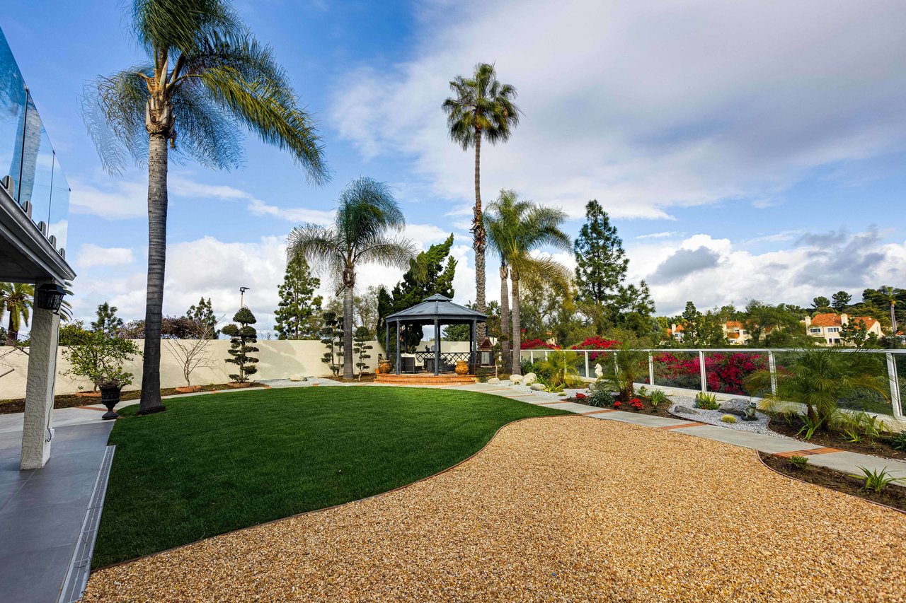 4 Sand Pointe