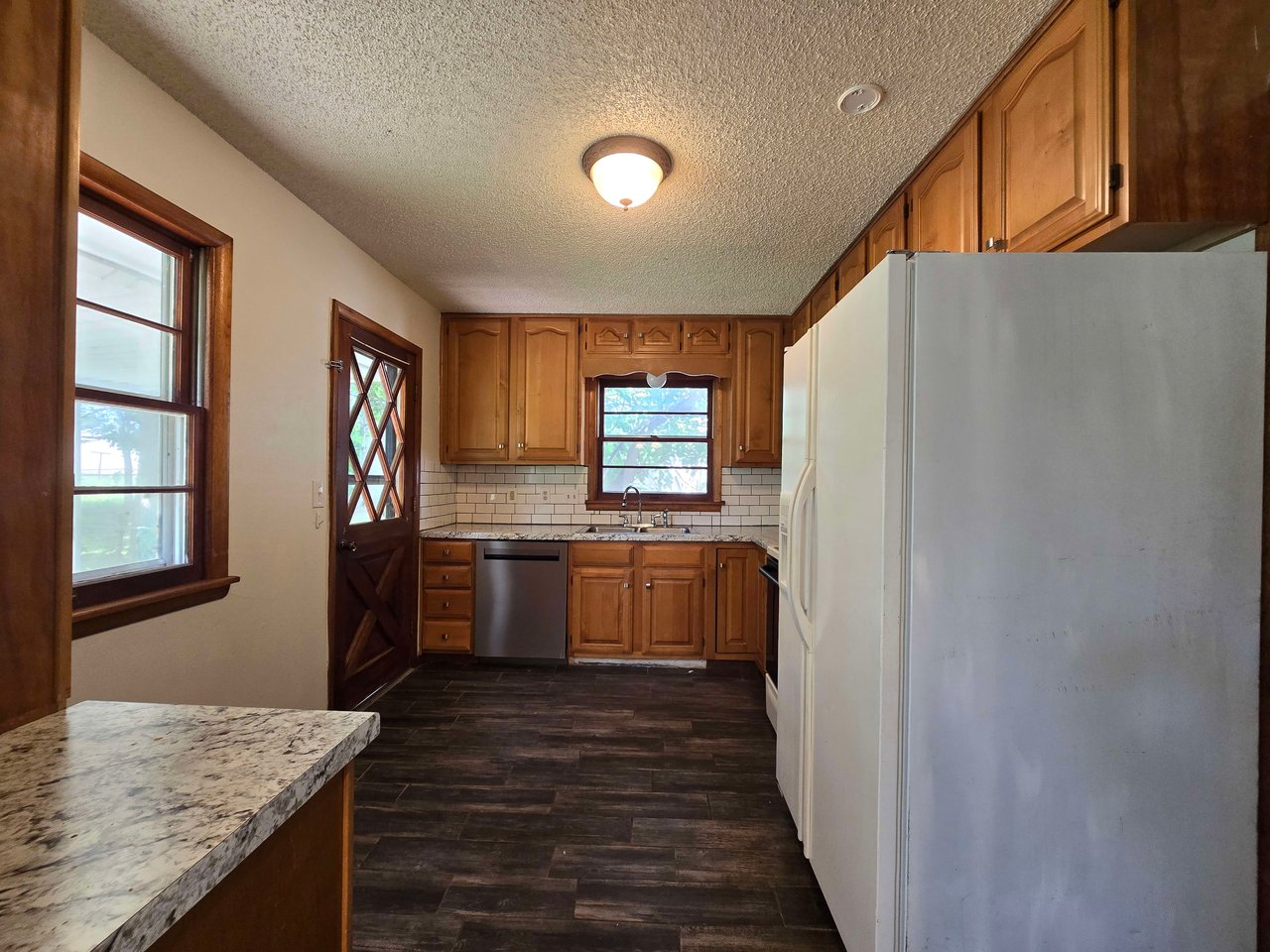1219 Rose Dr