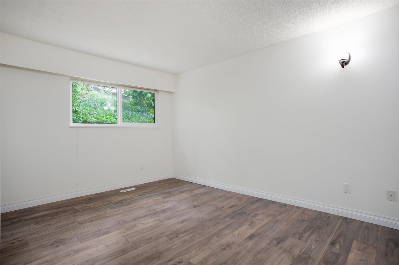 1015 Old Lillooet Rd