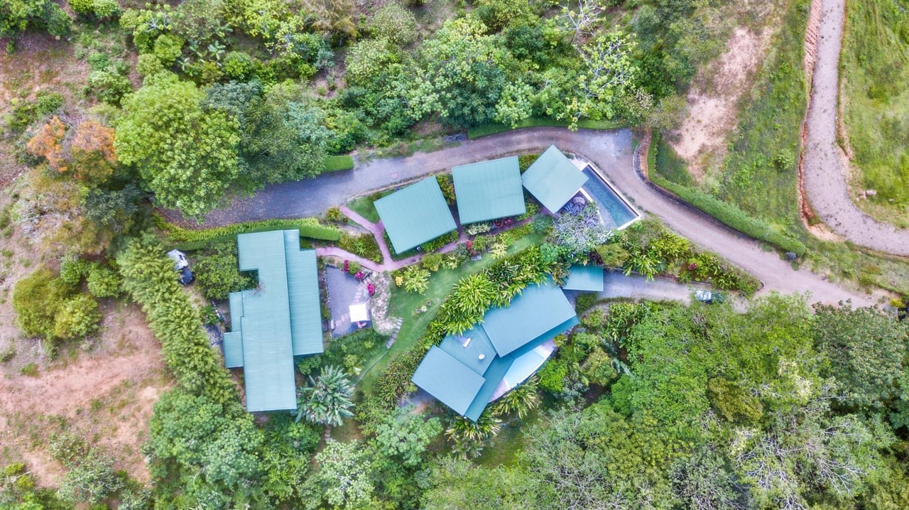 6 Bed Ocean View Estate, 2 Pools, Perfect for Air BnB, Hotel, or Family Compound, 2.24 Acres