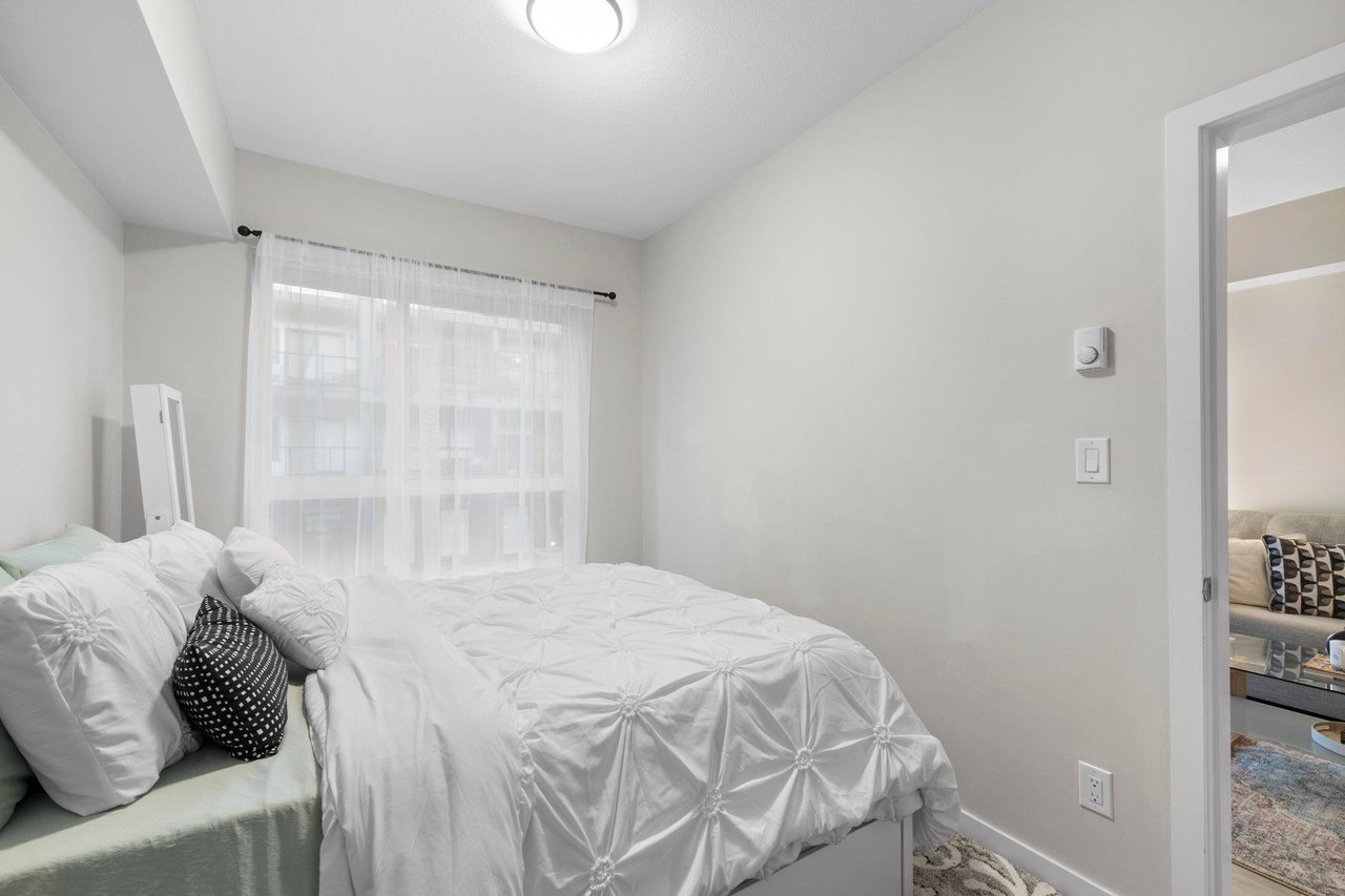 330-13768 108 Ave
