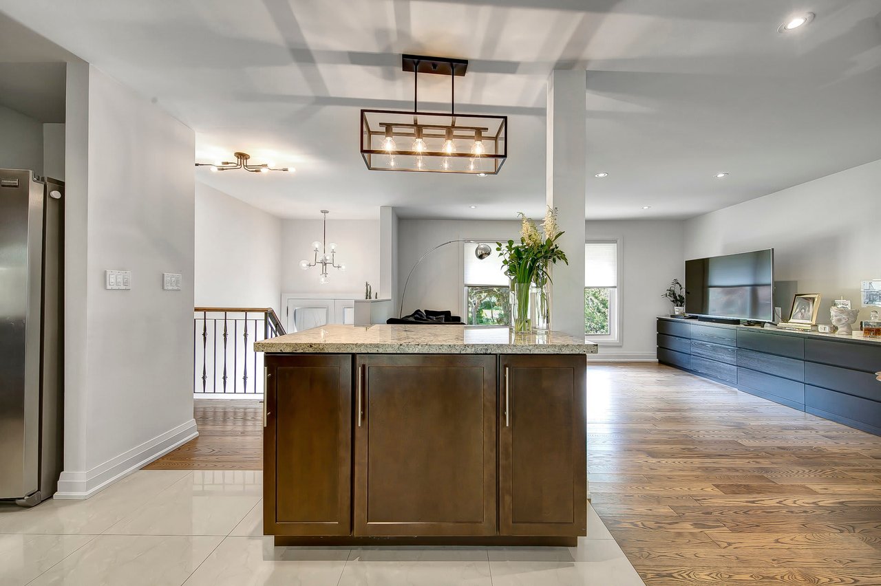 3177 The Credit Woodlands