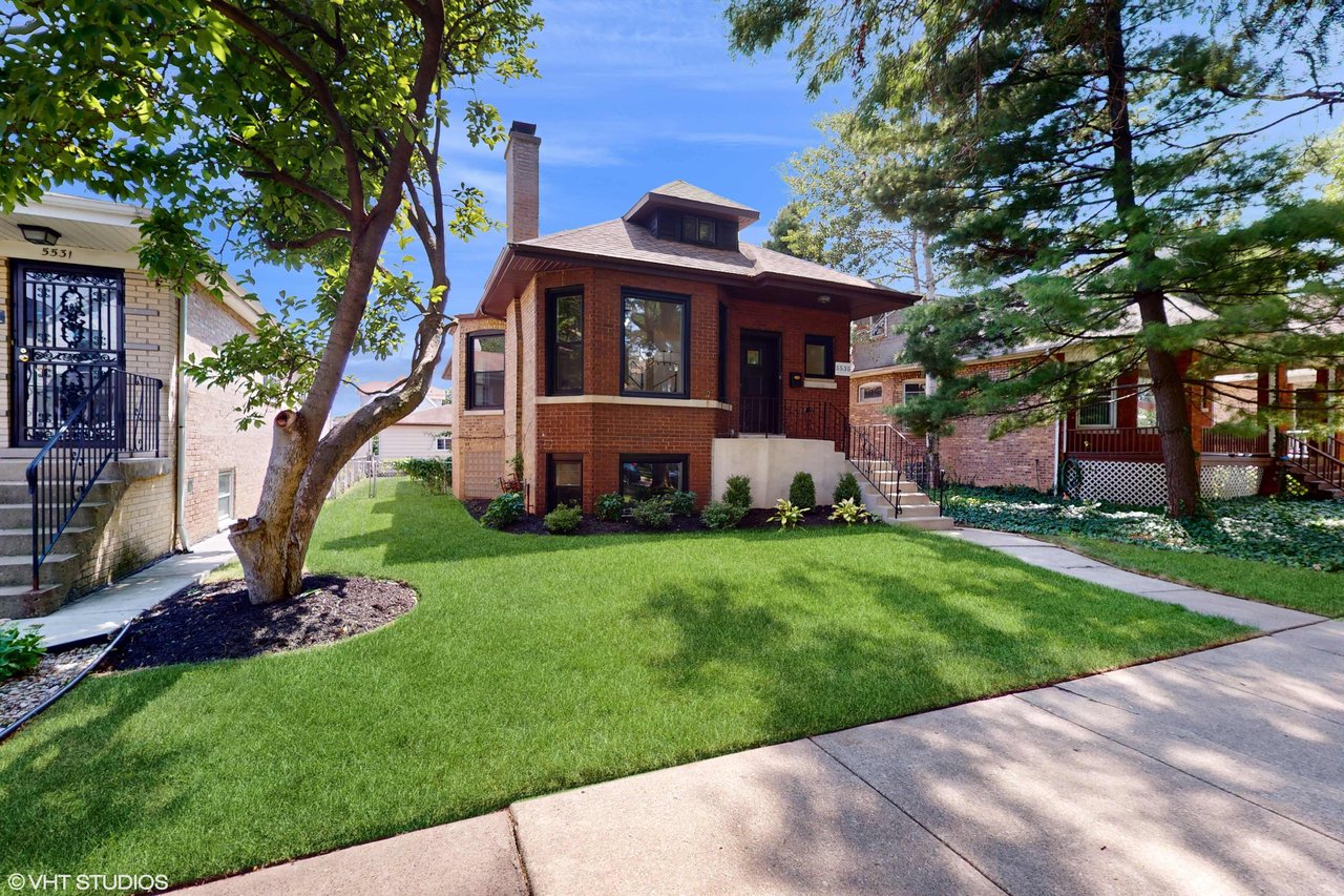 5535 W. Leland Chicago, IL 60630