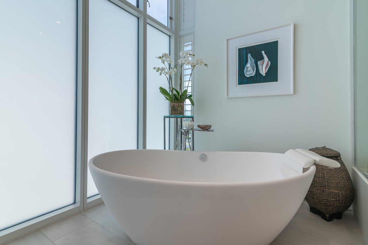 280 Golden Gate Point PH 2