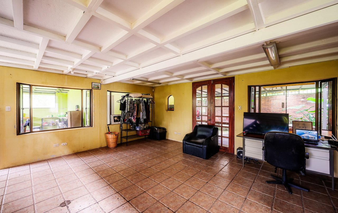 Main Road Commercial Property, Lake Arenal, Alajuela