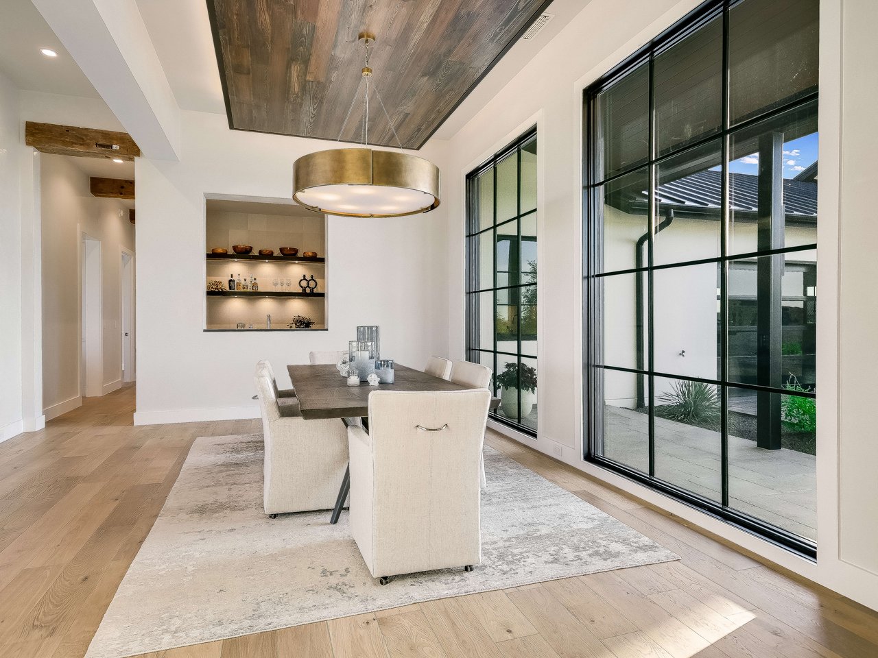 Alluring Amarra Masterpiece