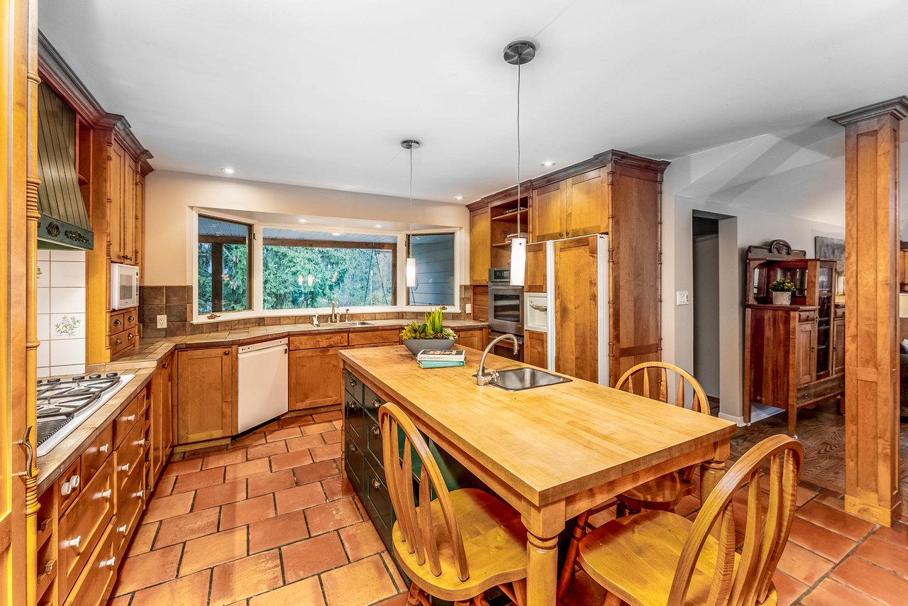 169 Oakes Dr