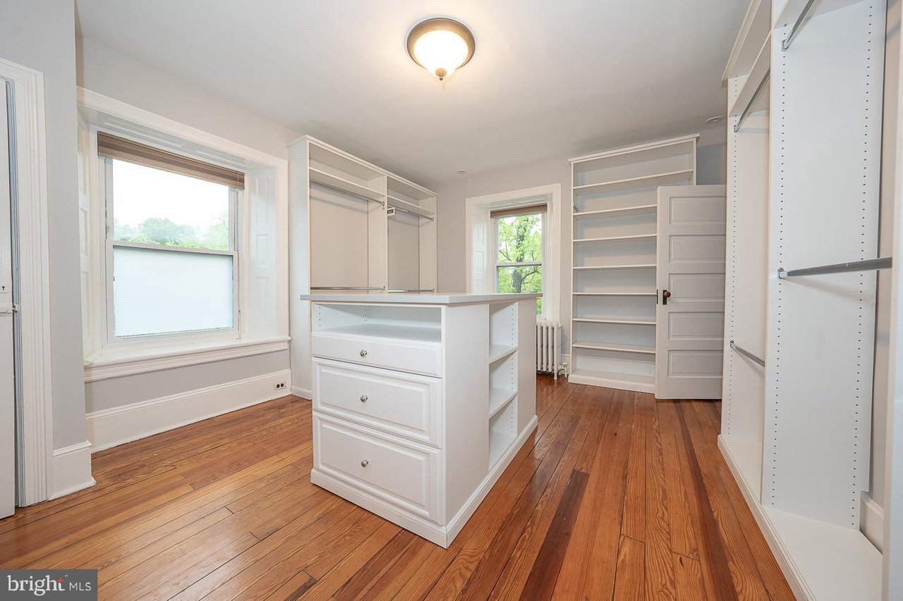 128 Poplar Ave