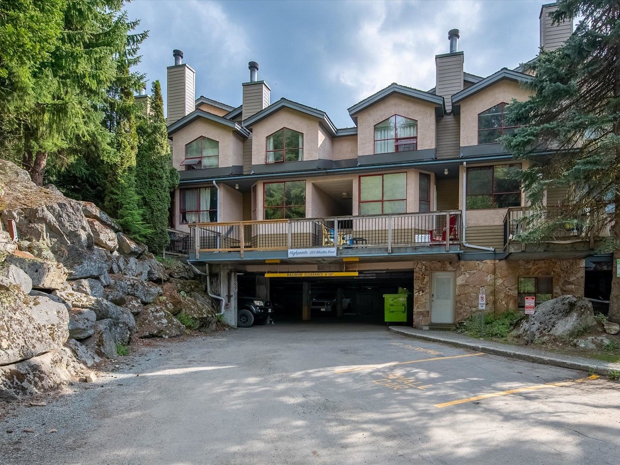11-2101 Whistler Rd