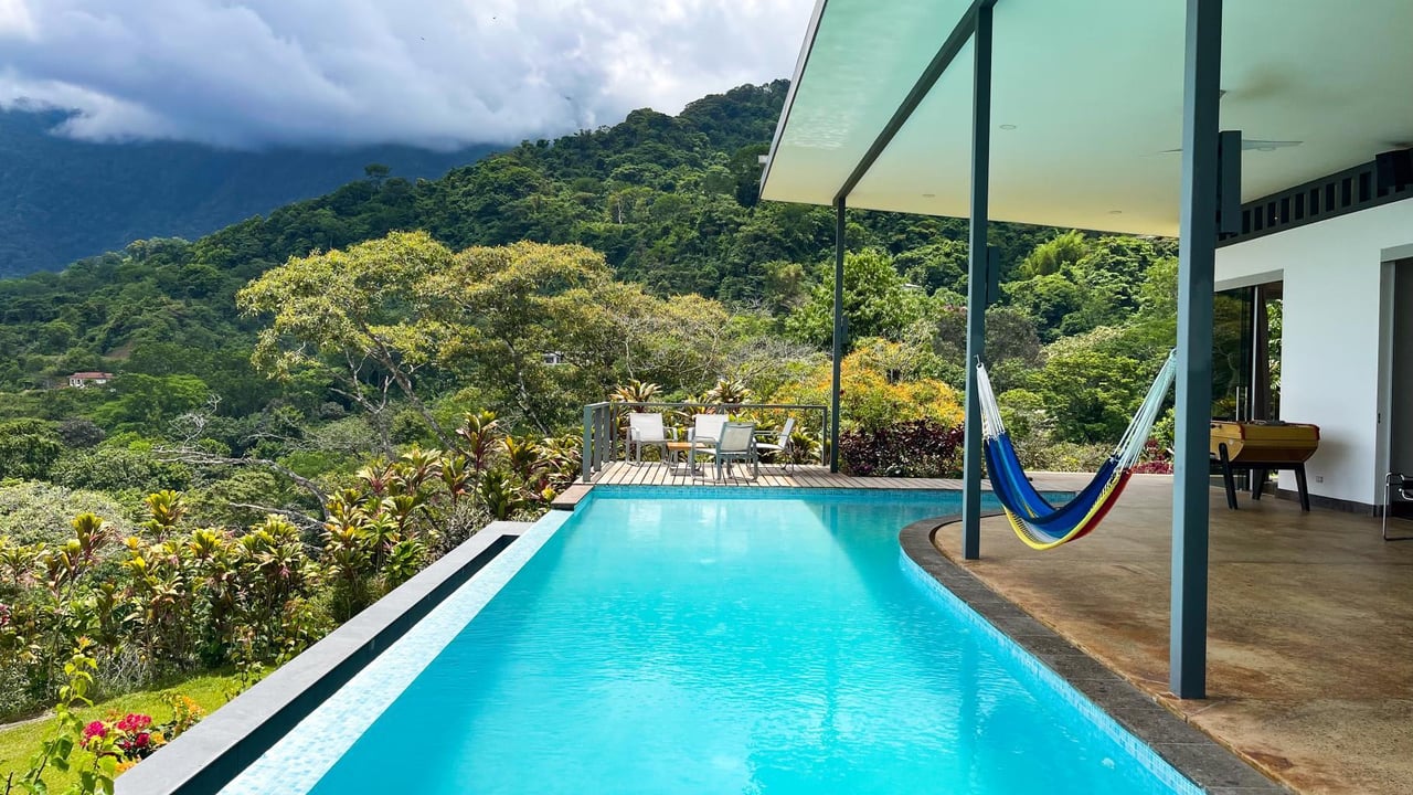 Captivating Estate with Stunning Views in Ojochal