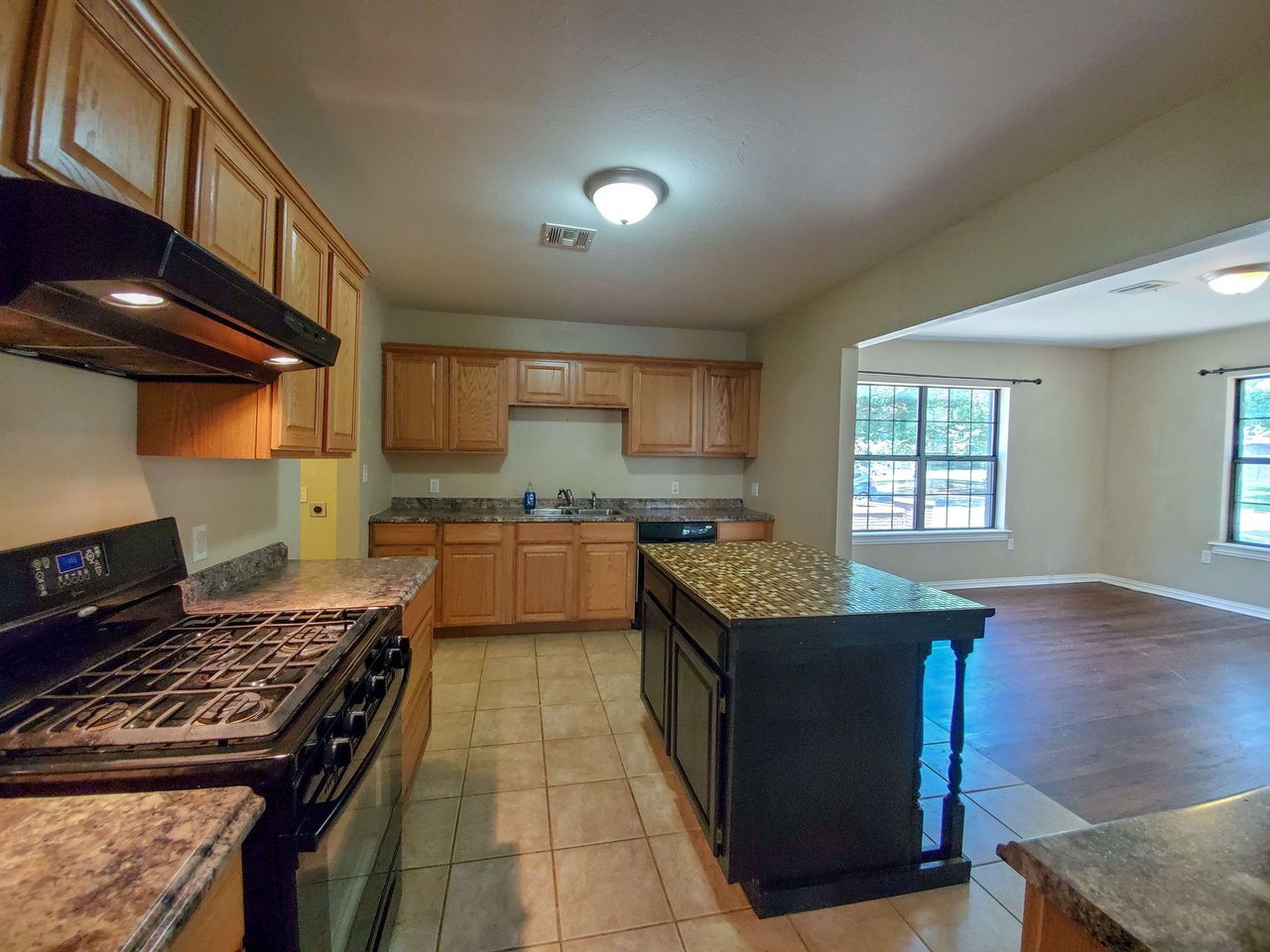 1620 N Market 