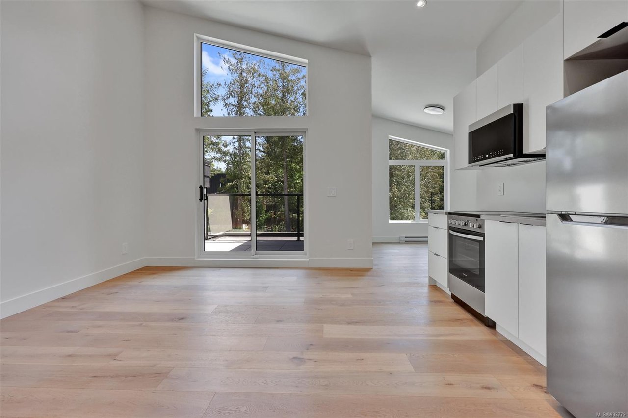 3909 Olympian Wy