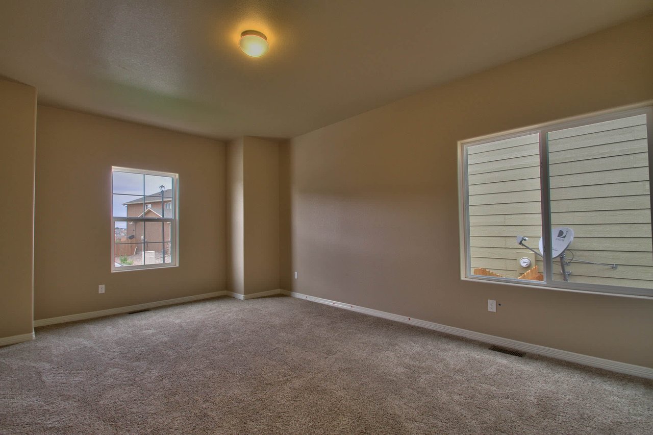 The Cutler (2 Bedrooms on main floor)
