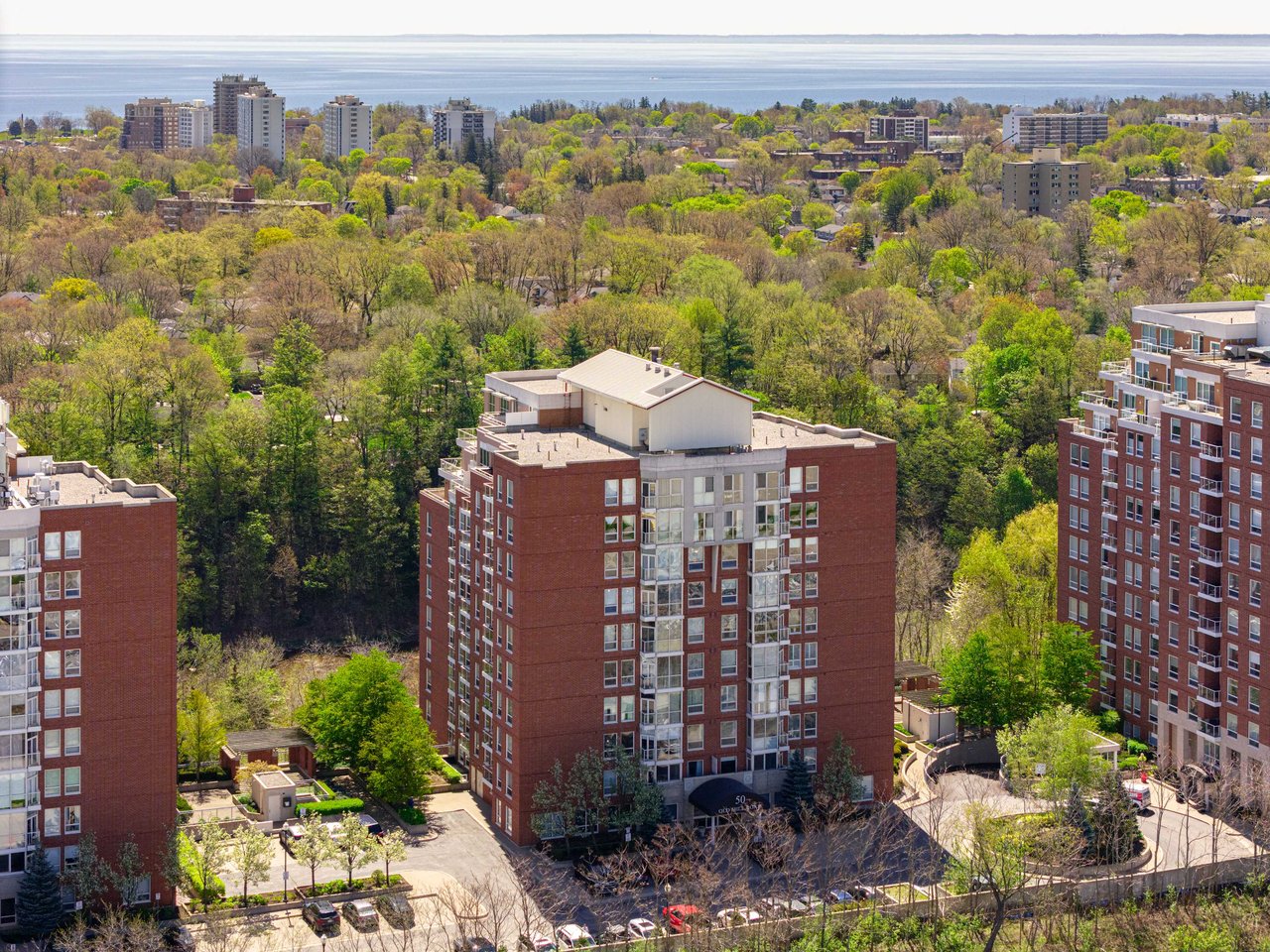 Luxurious Old Oakville Condo