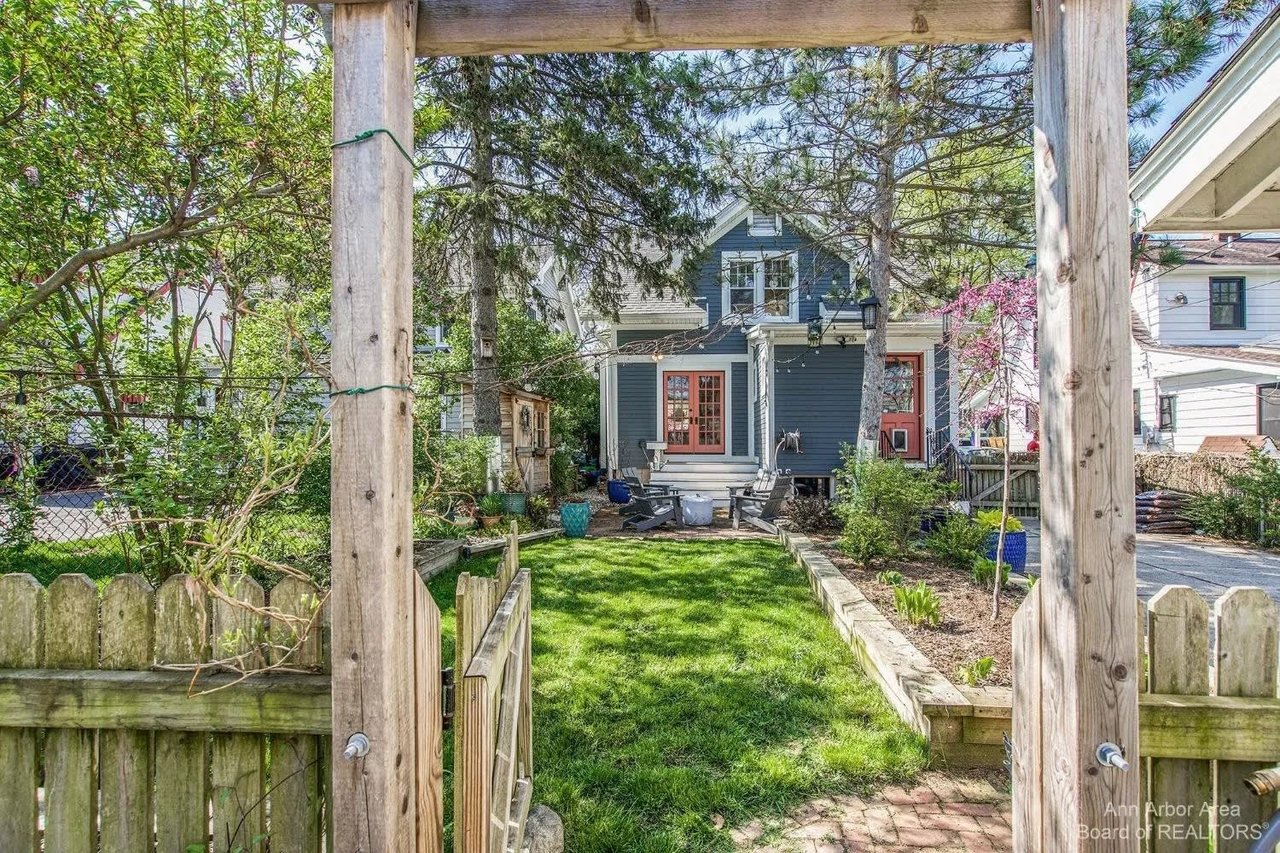 1309 Henry St, Ann Arbor, MI 48104