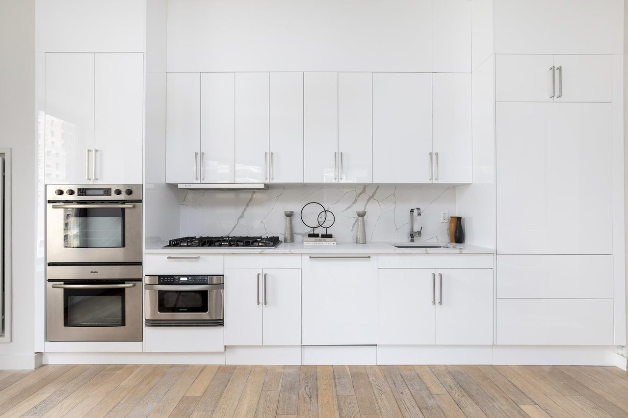 75 Wall Street, Apt 26M