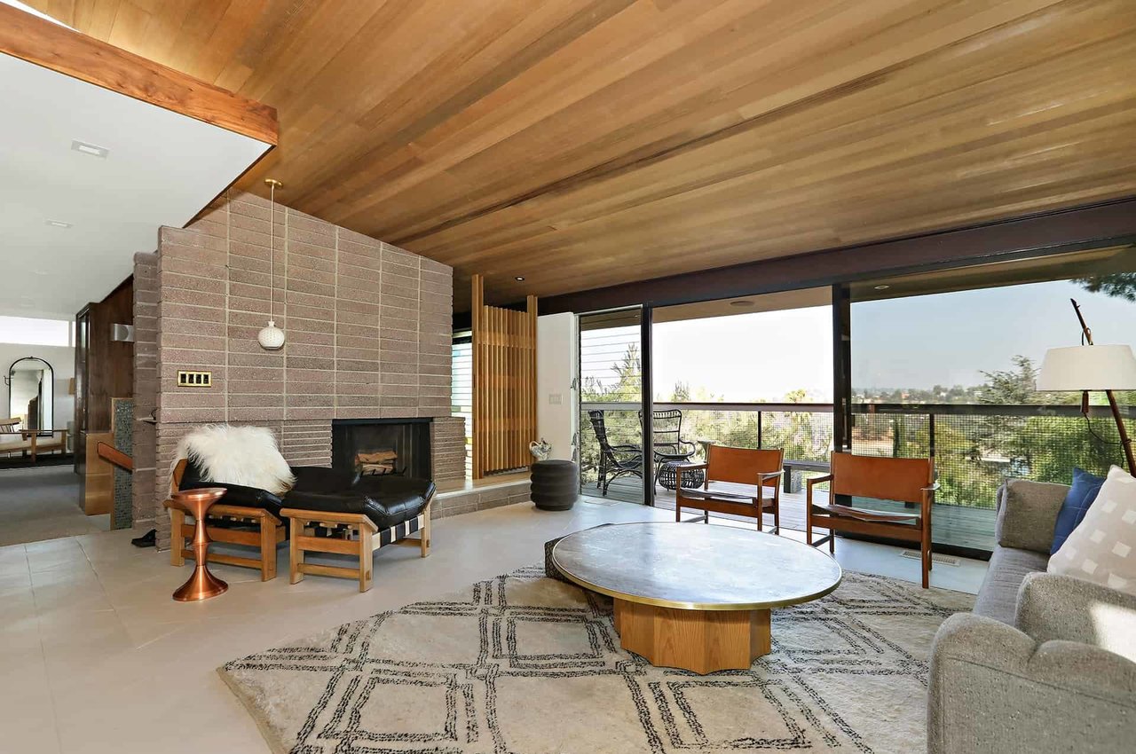 Kristen Wiig’s $5.1 Million Silverlake Home Is a Midcentury Modern Dream