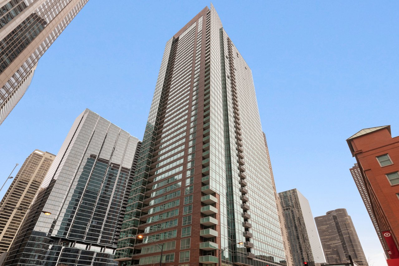505 N McClurg #3502