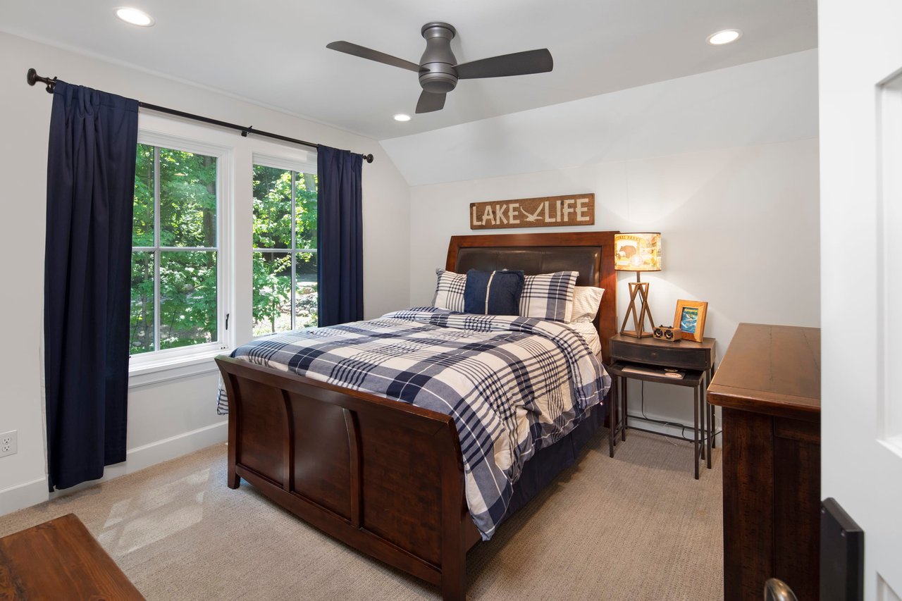 4693 Vine Hill Road | Deephaven