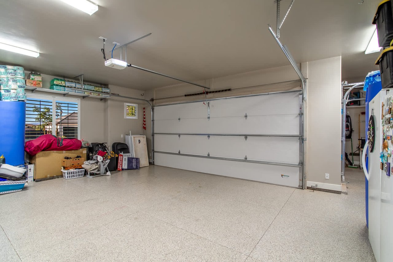 258 W Blue Quartz Dr