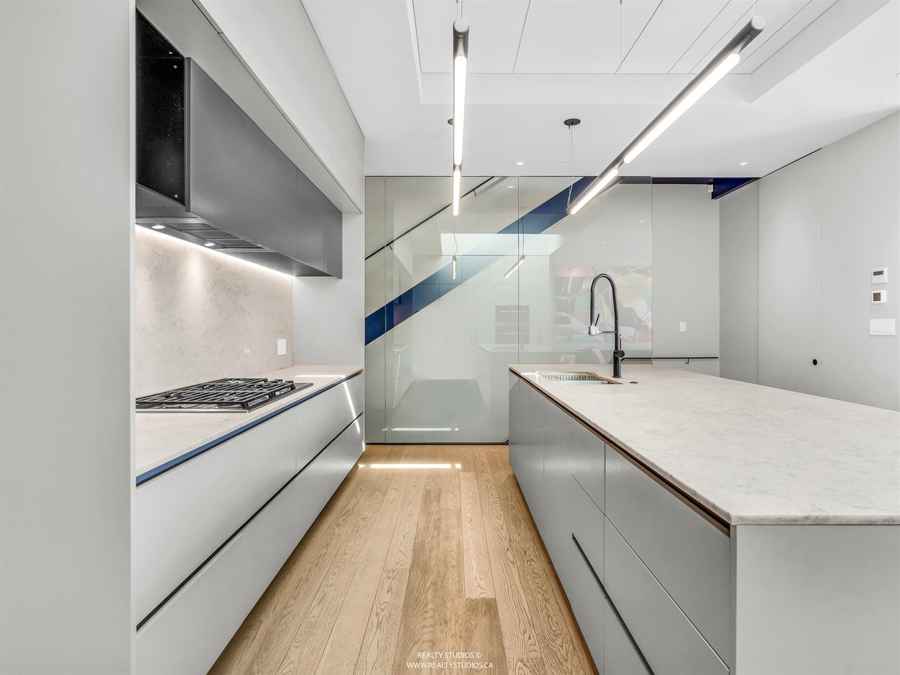 366 W 22nd Ave