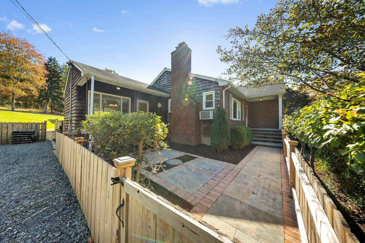 148 Foothill Rd