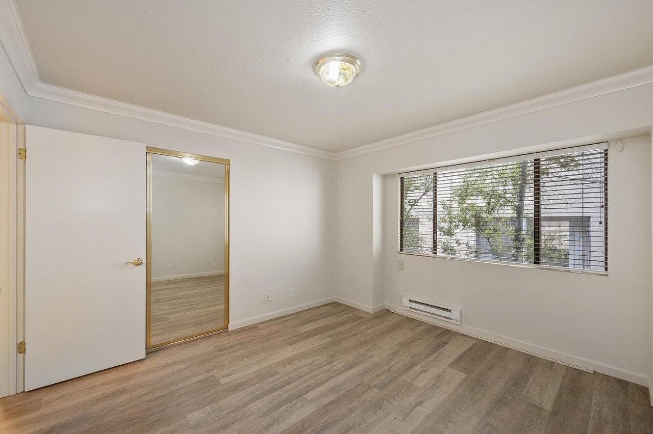 515 Ramona Ct APT 11