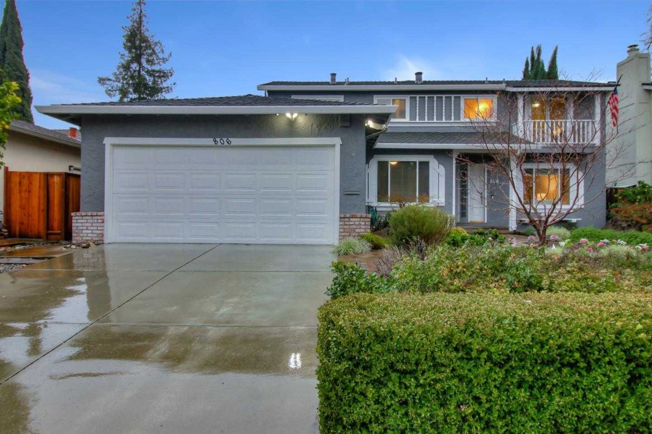 806 Seabury DR