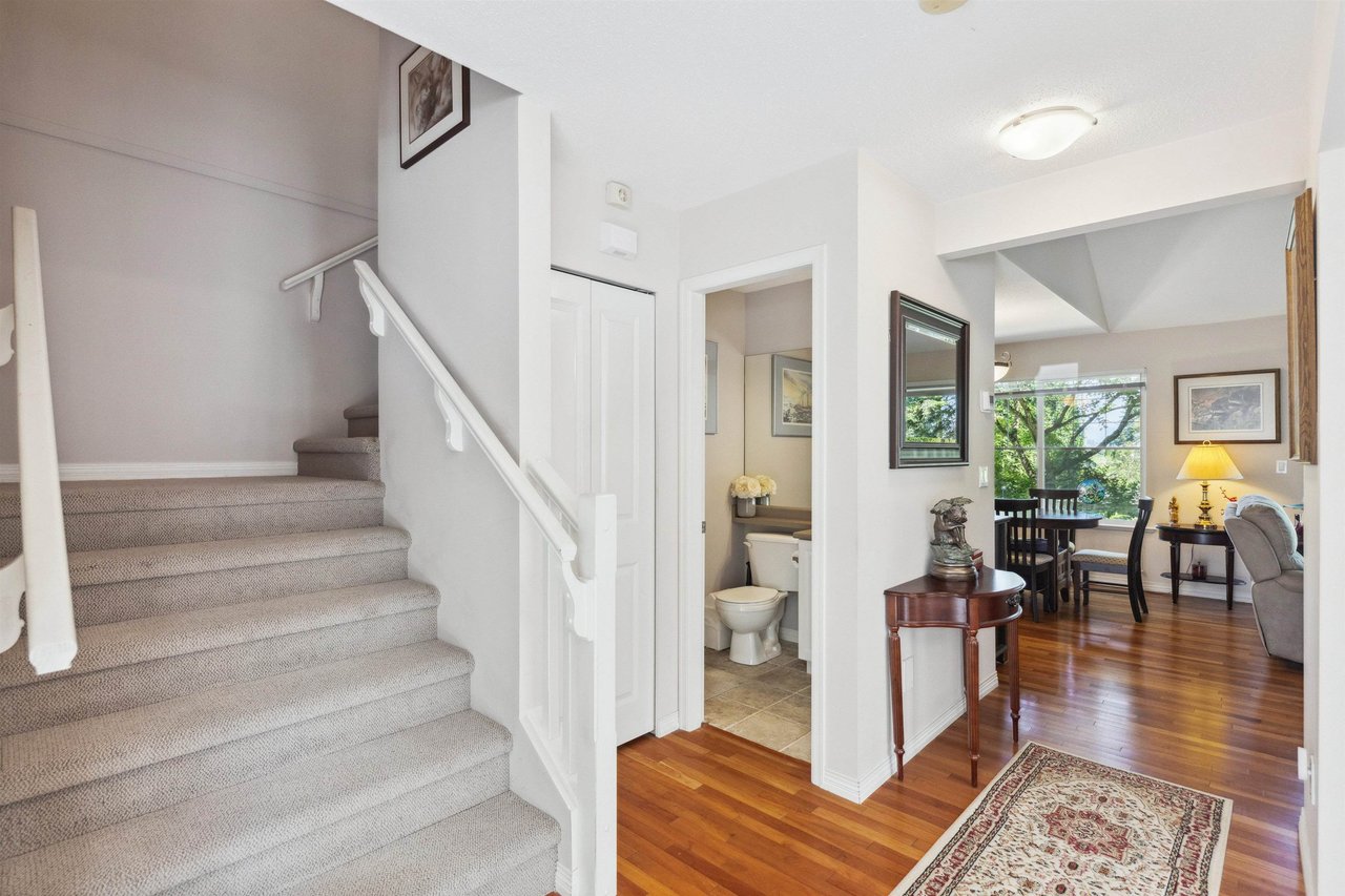 49-17097 64 Avenue, Surrey