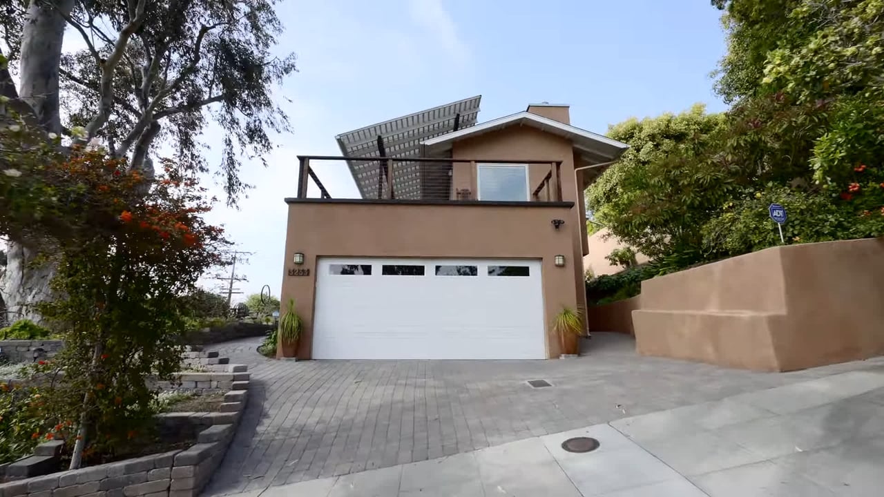 3233 Dove St, San Diego CA 92103